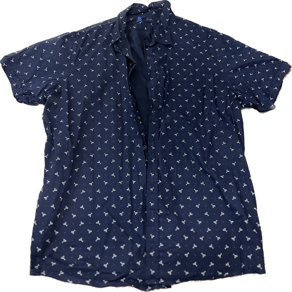 Apt 9 Heiq smart temp XXL, navy blue with martini glass print casual button down